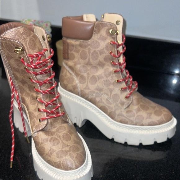 Women's Brown Lace-Up Ankle Boots - Picture 1 of 3